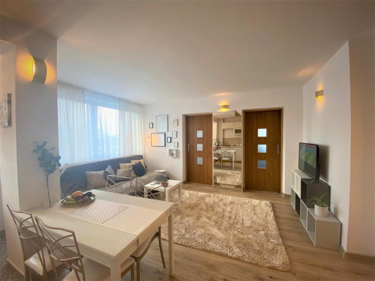 Apartment Vicky - New Centrum Srodmiescie Warsaw