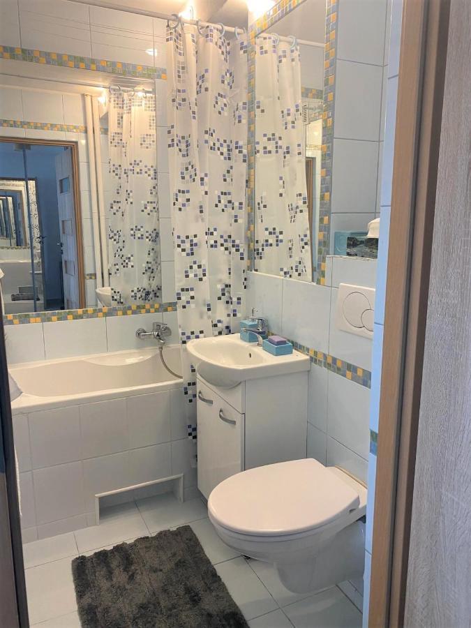 Apartment Vicky - New Centrum Srodmiescie Warsaw